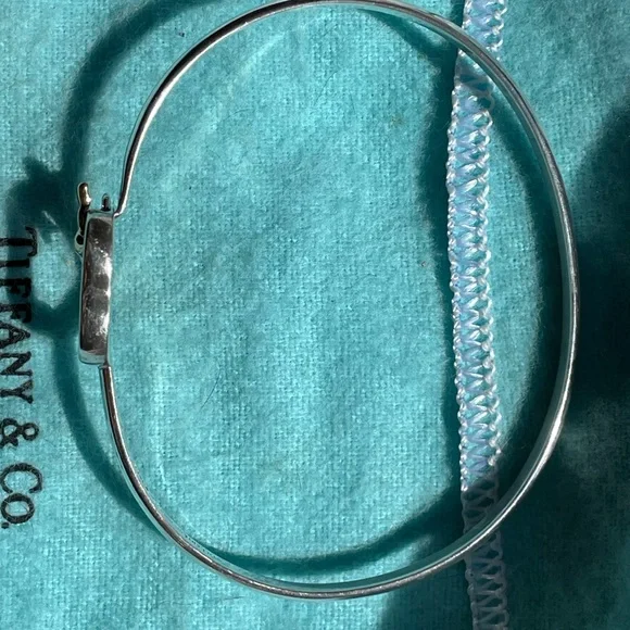 Tiffany & Co. 925/750 Bow Bangle Bracelet